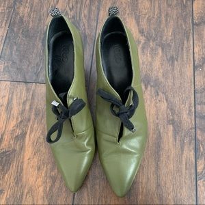 Logo by Lori Goldstein | Green Brenda High Heal booties